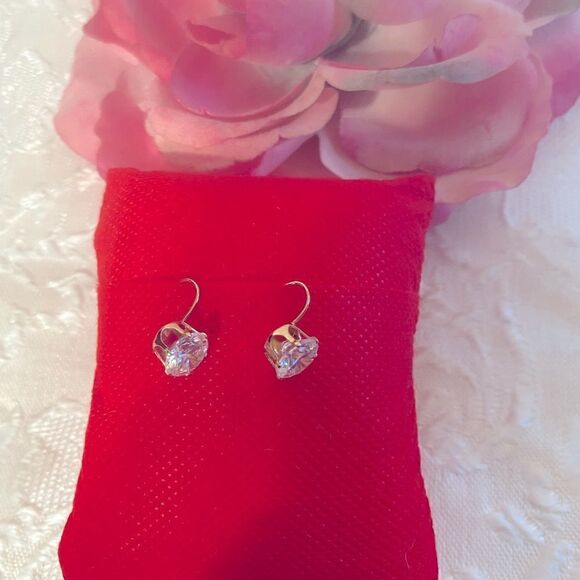 🛍Swarovski Crystal Drop  Fashion Earrings - Picture 1 of 8